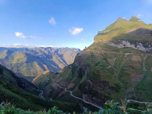 Panoramic view from Ma Pi Leng Pass – Ha Giang Loop